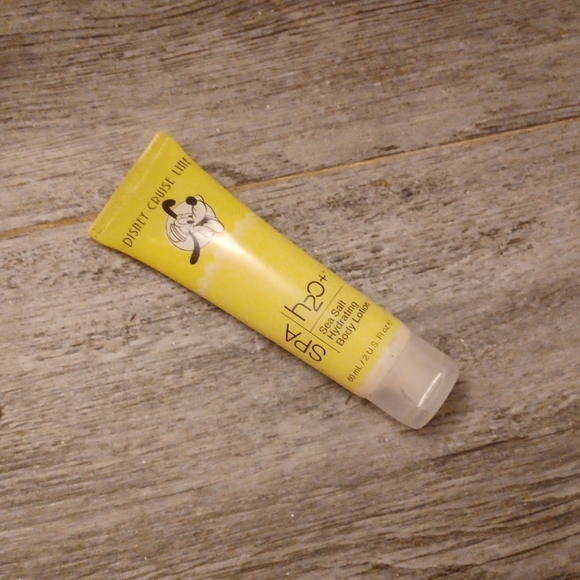 H2O+ Sea Salt Hydrating Body Lotion - Picture 1 of 2